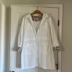 Koi scrubs lab coat XL